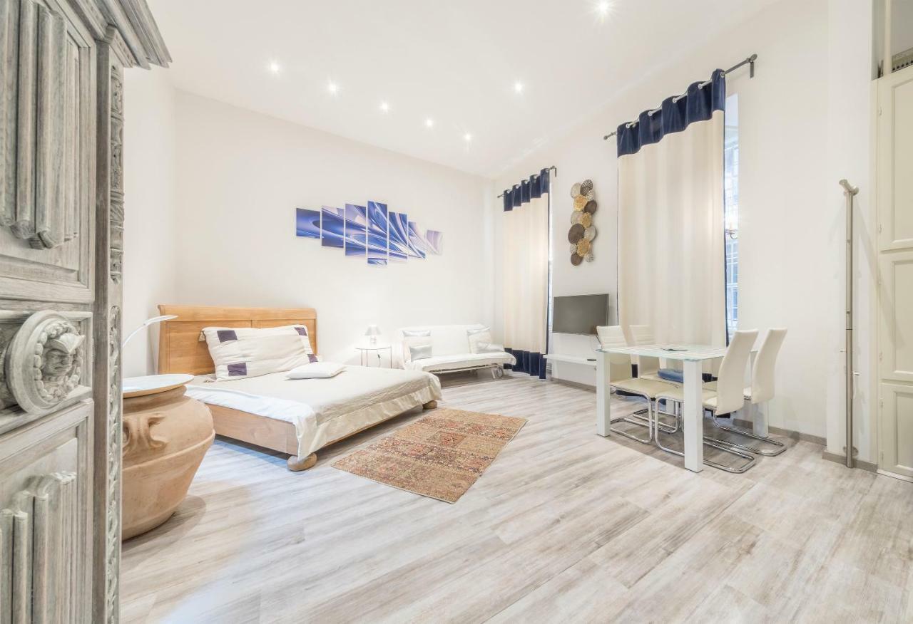 Atlanta Apartment Is In The Heart Of 부다페스트 외부 사진